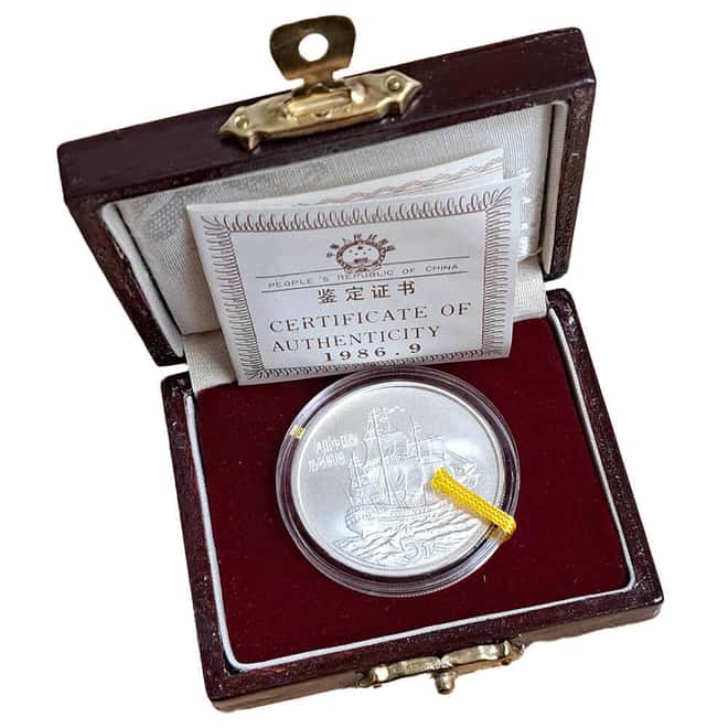 1986 Empress of China 5 Yuan Silver Coin (w/Box & COA)