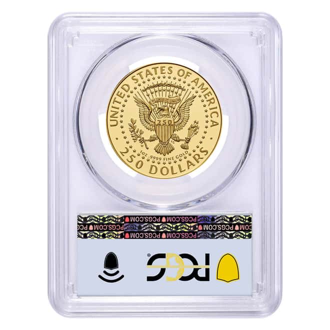 2026-W 1 oz President Donald J. Trump Proof Gold Coin PCGS PF 70 FDOI (Flag)