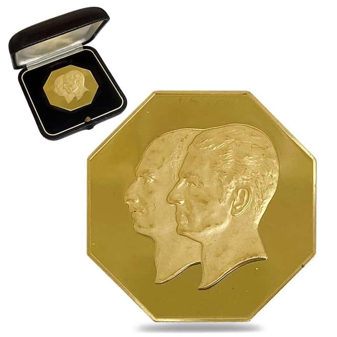 1976 (SH 1355) 40 gram Pahlavi Golden Jubilee 50th Anniv Proof Gold Octagonal Medal (w/Box)