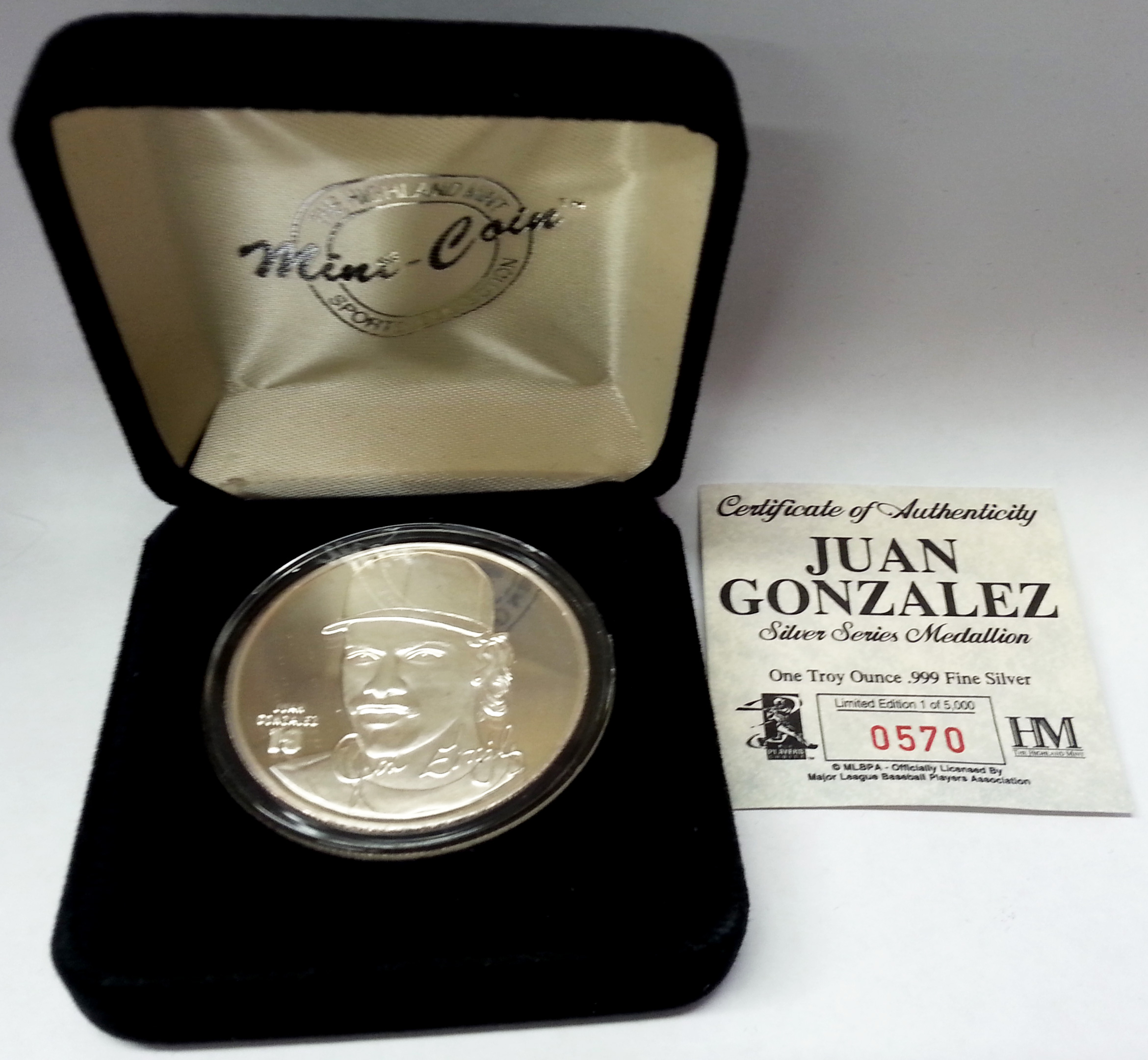 銀貨TheOfficialCoinoftheCANADIAN Mint 2025 2 oz Proof Burundi Silver With Jade Year of the Snake